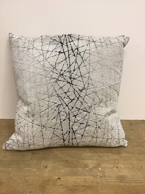 Questa Down Fill Pillow