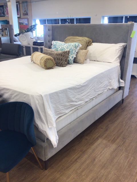 Conceptus Grey Tufted King Bed