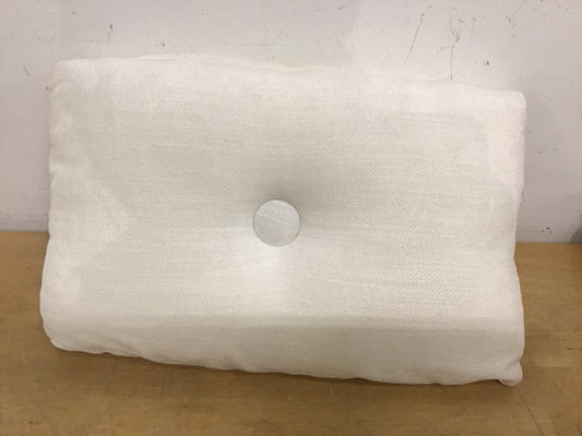 18"x 13" Ivory Tufted Lumbar