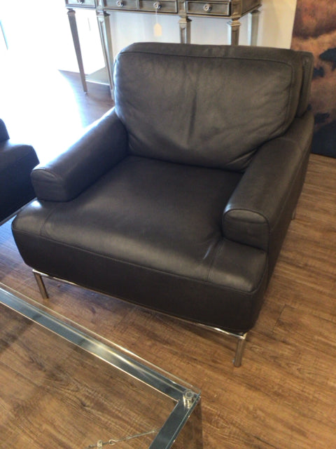 Chateau D' AX Grey Leather Arm Chair