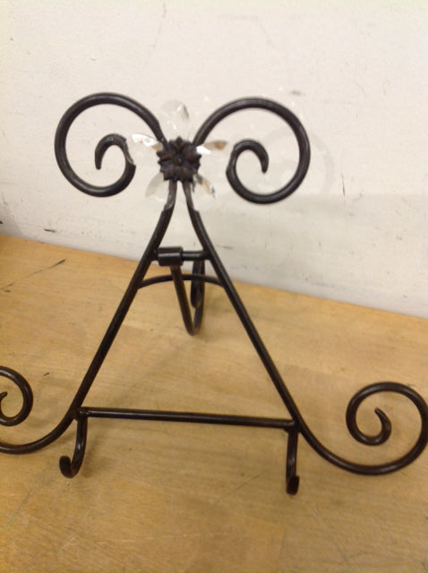 9" Bronze Metal Flower Stand