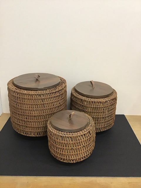 8",10",13" Graduated Rd Wicker Canisters