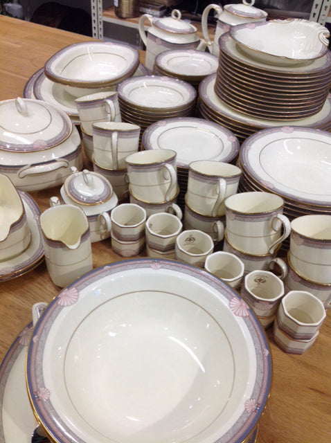 Noritake Standford Court 8 Pps For 12 +++