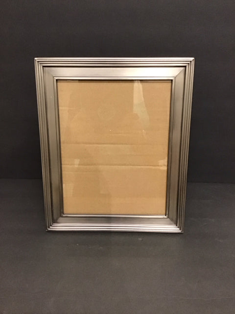 8x10 Silver Resin Frame