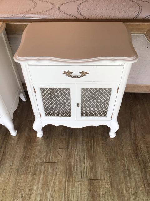 Thomasville Painted One Drawer Nightstand