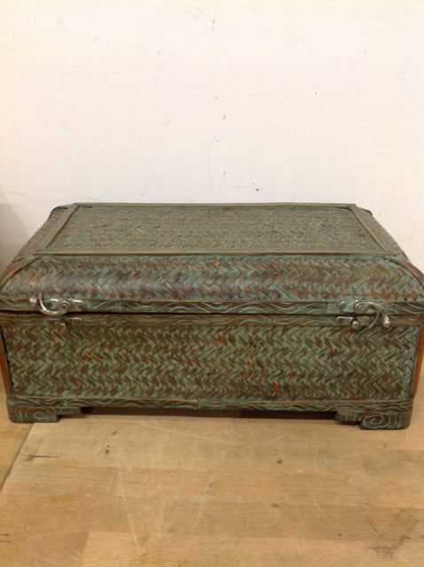 18" Green Wood Trunk