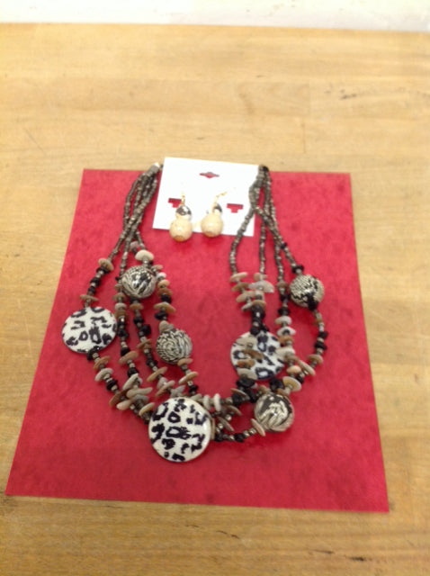 Necklace- Multi Beaded Stone W Earring Set