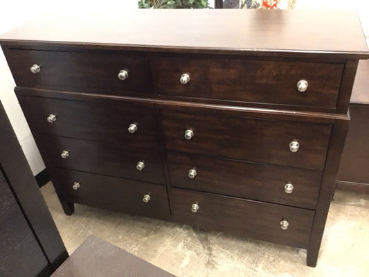 Brown Wood Eight Drawer Dresser W/Mirror