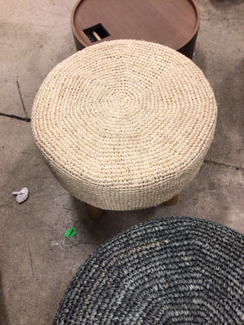 Raffia Natural Stool