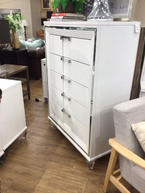 38.75" X 54" X 18" City Furniture Vegas White Chest