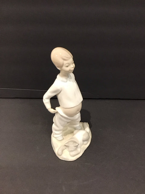9" Lladro Boy Going to the Bathroom