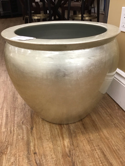 20" Champagne Leaf Ceramic Planter