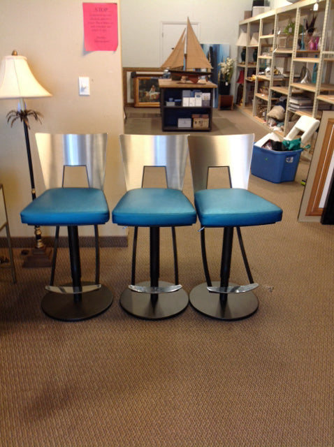 3 Scan Design Regal Bar Stools