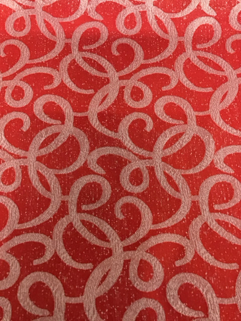 84"x71" Red & White Scroll Pattern Tablecloth