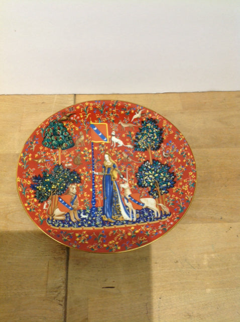 10" "La Dame a la Licorne" Limoge Plate