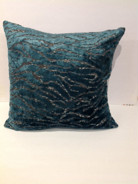 Turquoise Chenille w/Silver Pillow