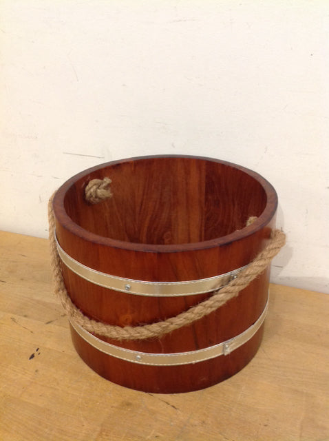 Basket- 11" Wood & Rope