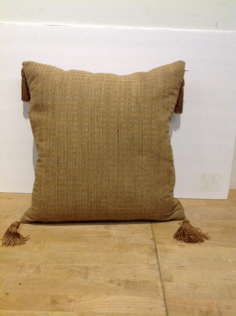Tan Pillow w/Tassels