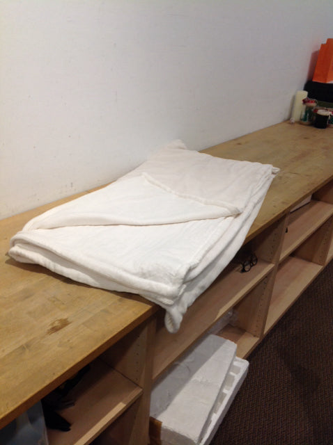 Oeko Tex King Size Plush Duvet AS IS