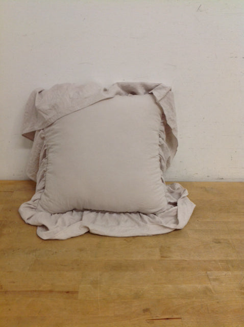 Tan Square Pillow w/Ruffle