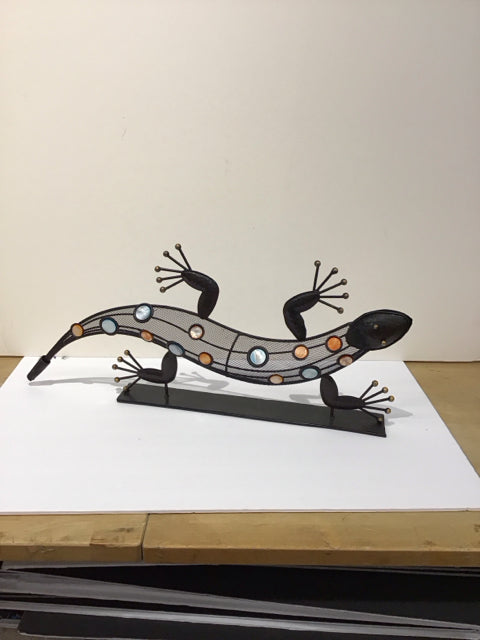 27" Dark Metal Lizard Sculpture
