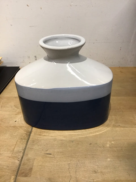 8" Blue/Lt Blue White Vase