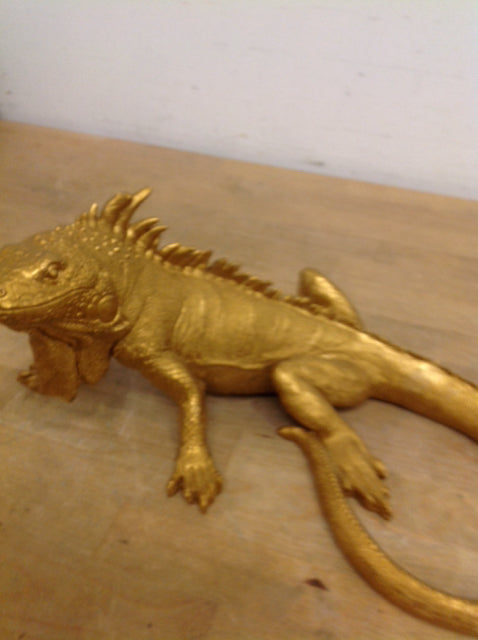 14" Resin Gold Iguana