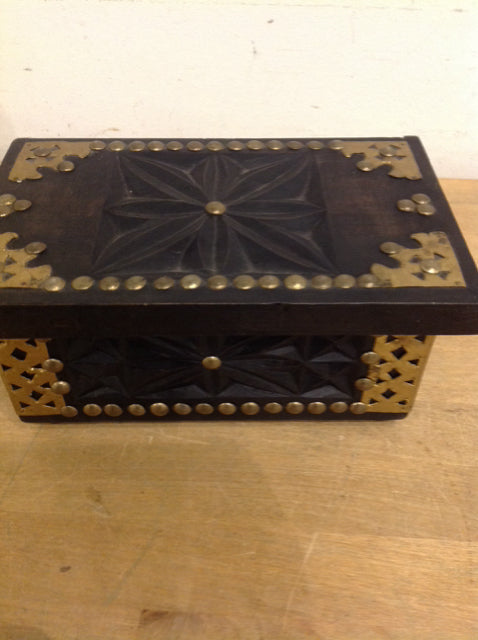 9" Black & Gold Wood Box