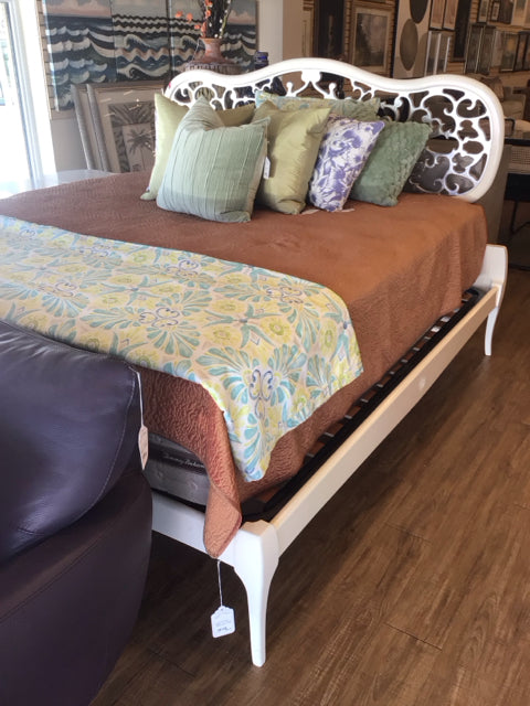 AS-IS Cream/Silver King Bed