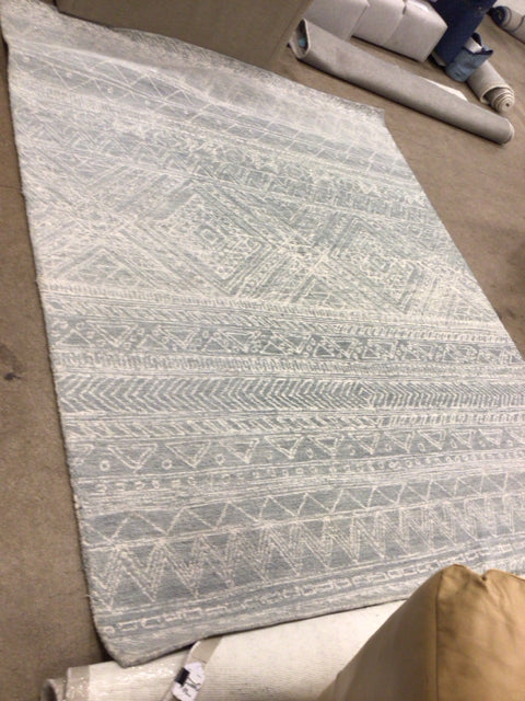 8' X 10' Momeni 100% Wool Pile Light Blue/Cream Rug