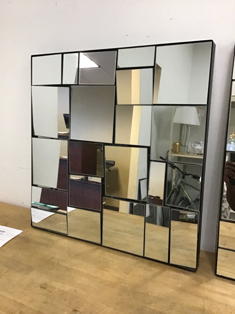 24"x24" Perspective Wall Mirror