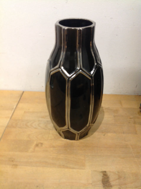 Vase - 10" Ceramic Black & Silver